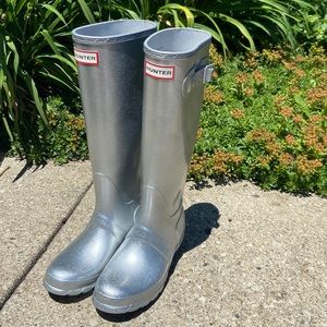 Hunter boots size 6